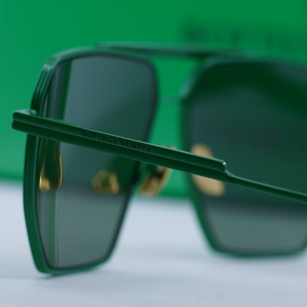 Bottega Veneta BV1012S 006 Aviator Sunglasses - Green - Picture 15 of 15